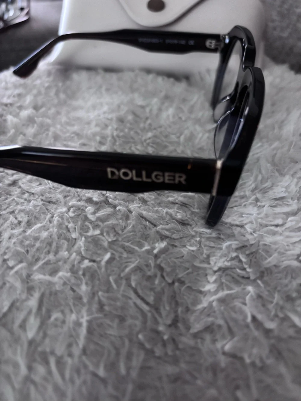 Dollger Round Black Tortoiseshell Optical Glasses with Case